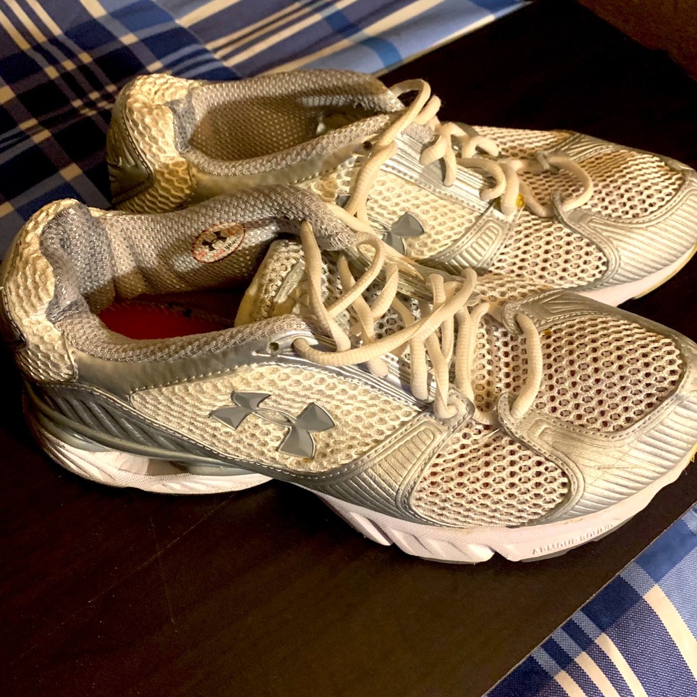 Under Armour Ladies Tennis Shoes